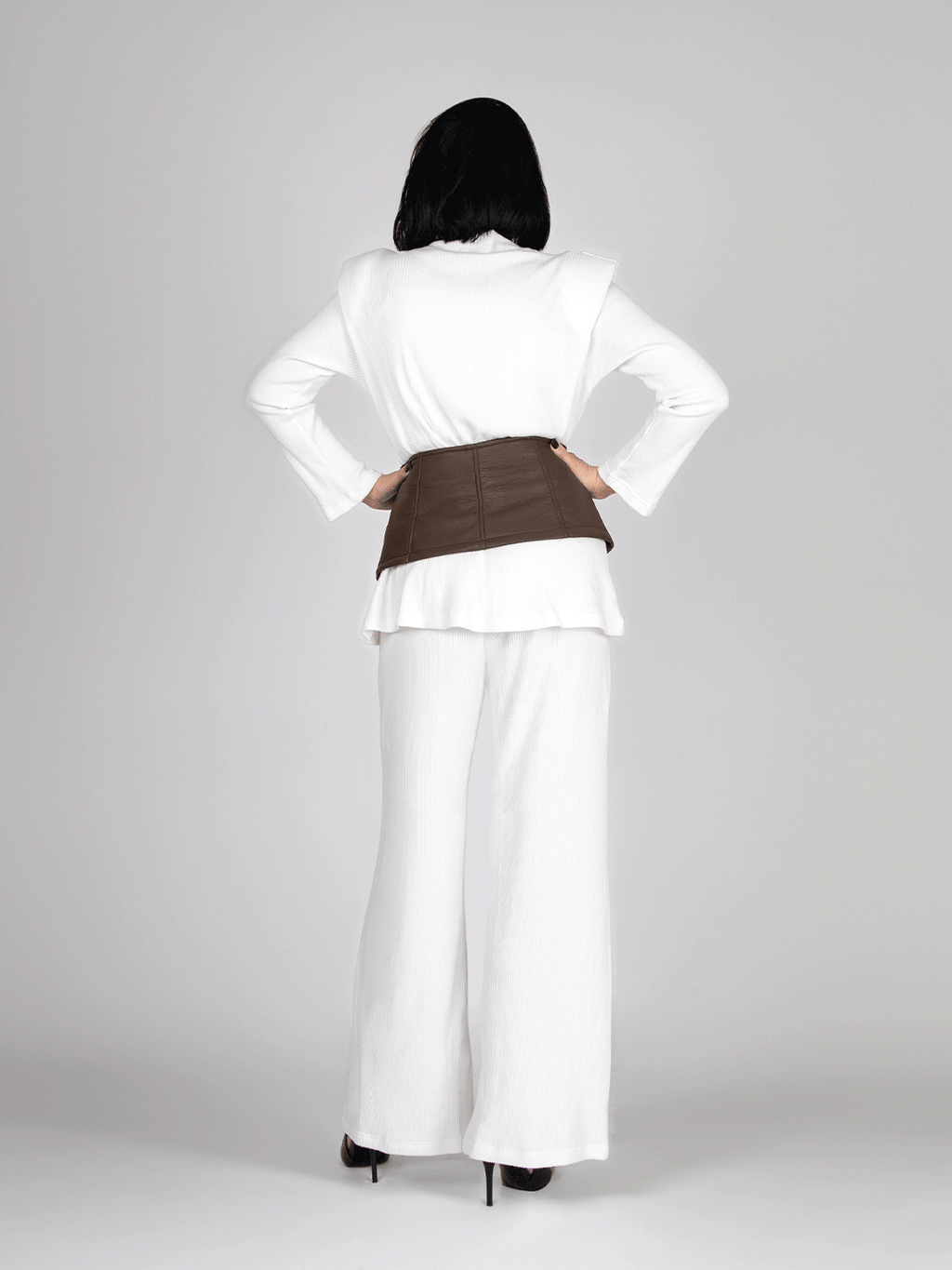 White Bold Shoulder Set